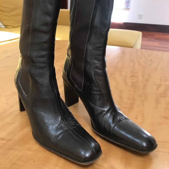 Anne Klein Shoes - NWOT Anne Klein Brown heel boots